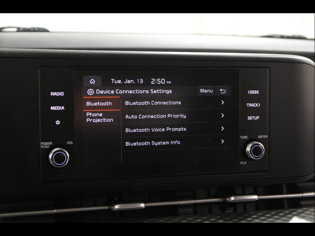 Used 2024 Kia Carnival LX image 34