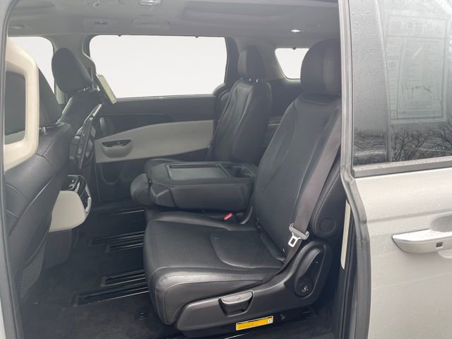 Used 2023 Kia Carnival SX Prestige FWD image 13