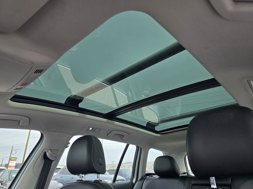 Used 2017 Volkswagen Golf Alltrack SEL image 24