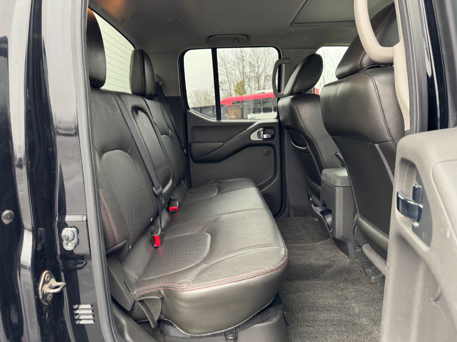 Used 2012 Nissan Frontier PRO-4X image 17