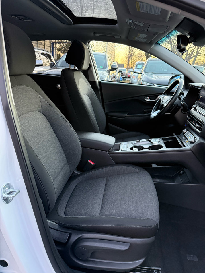 Used 2023 Hyundai Kona SEL image 26