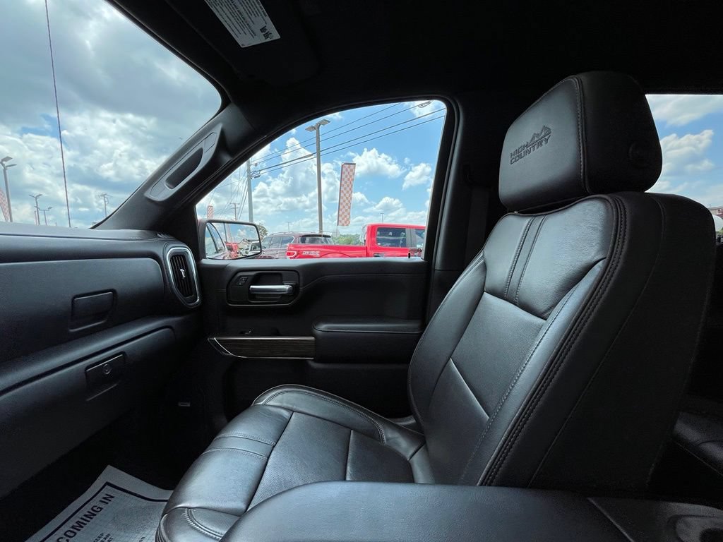 Used 2020 Chevrolet Silverado 1500 High Country w/ Technology Package AWD/4WD image 26
