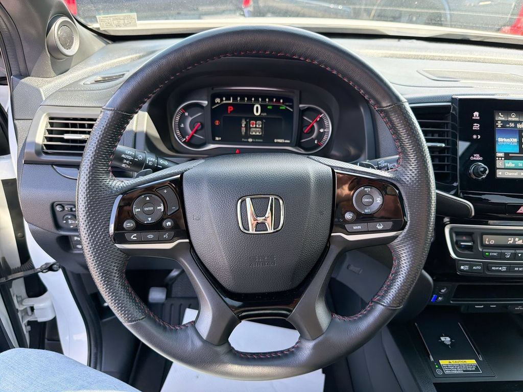 Used 2024 Honda Passport Black Edition image 21