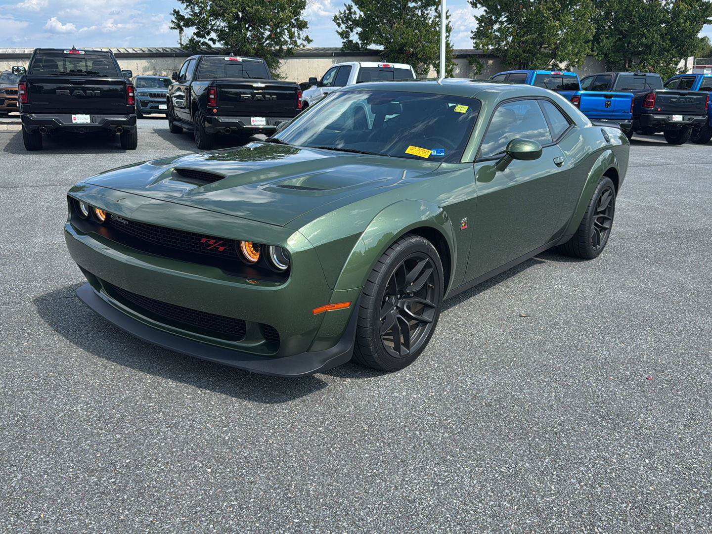 Used 2022 Dodge Challenger R/T Scat Pack RWD image 1