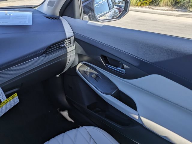 New 2026 Nissan Sentra SL w/ Floor Mat Package FWD image 17
