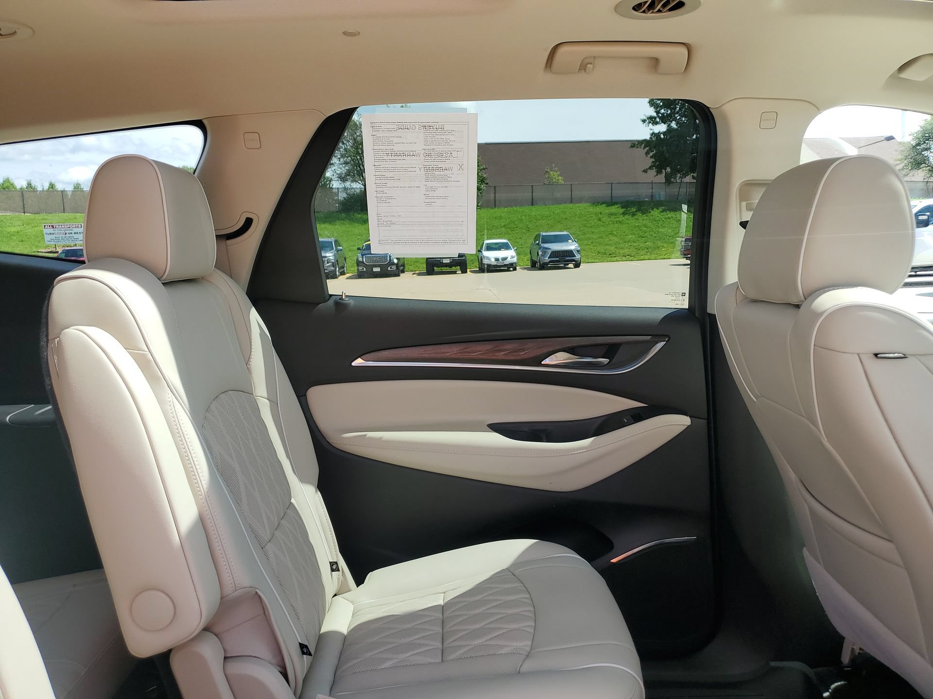 Used 2023 Buick Enclave Avenir w/ Avenir Technology Package AWD/4WD image 34