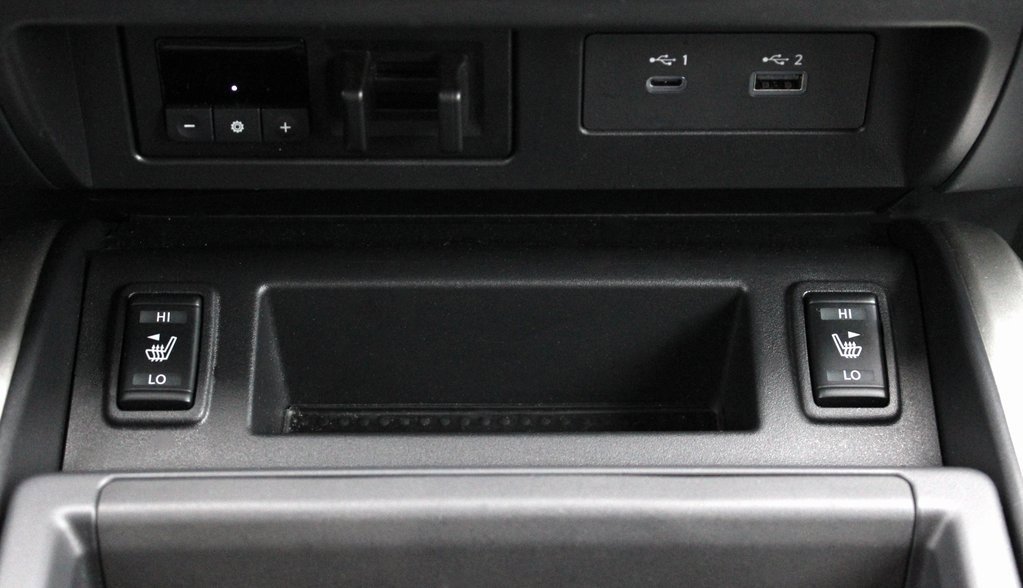 Certified 2024 Nissan Titan SV w/ SV Convenience Package image 38