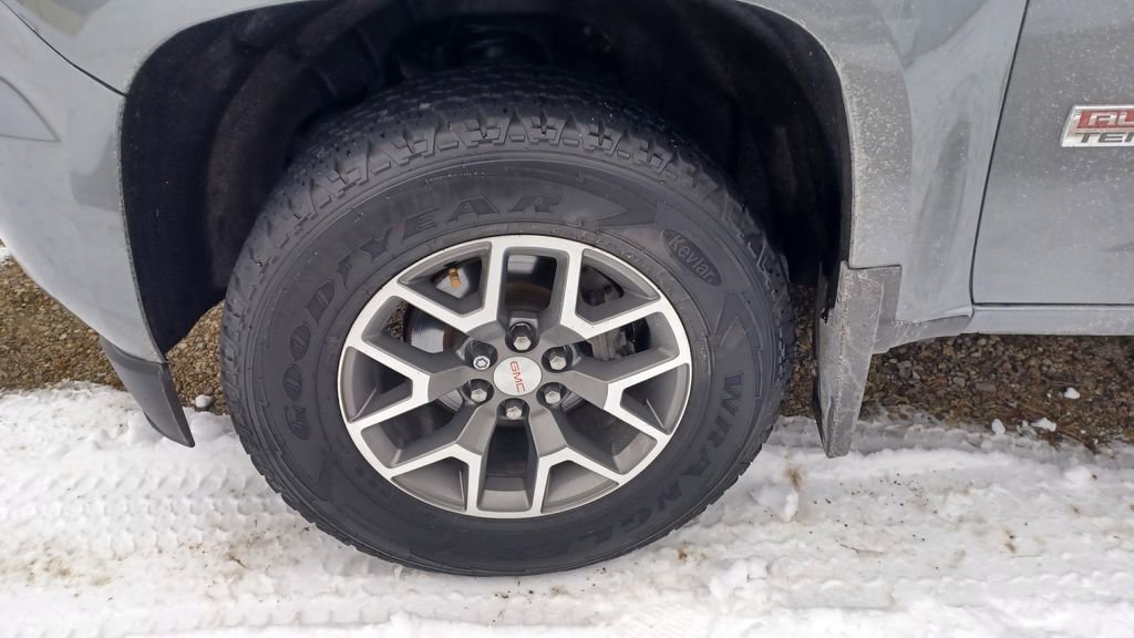 Used 2019 GMC Canyon All Terrain w/ Trailering Package image 3