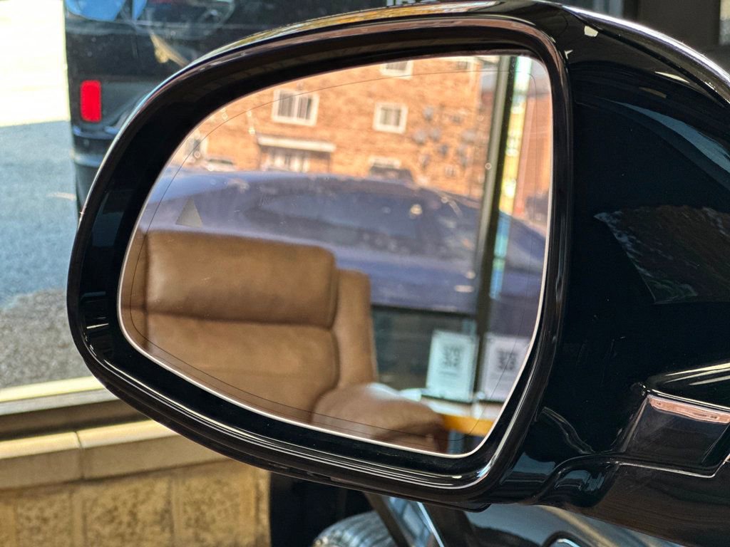 Used 2023 BMW X5 xDrive45e w/ Executive Package image 32