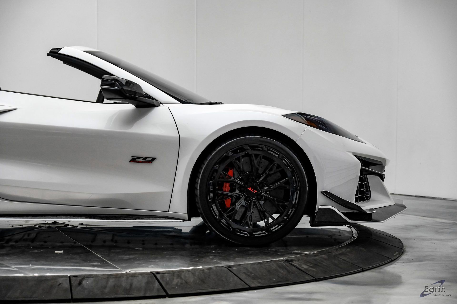 Used 2023 Chevrolet Corvette Z06 w/ Z07 Performance Package image 27