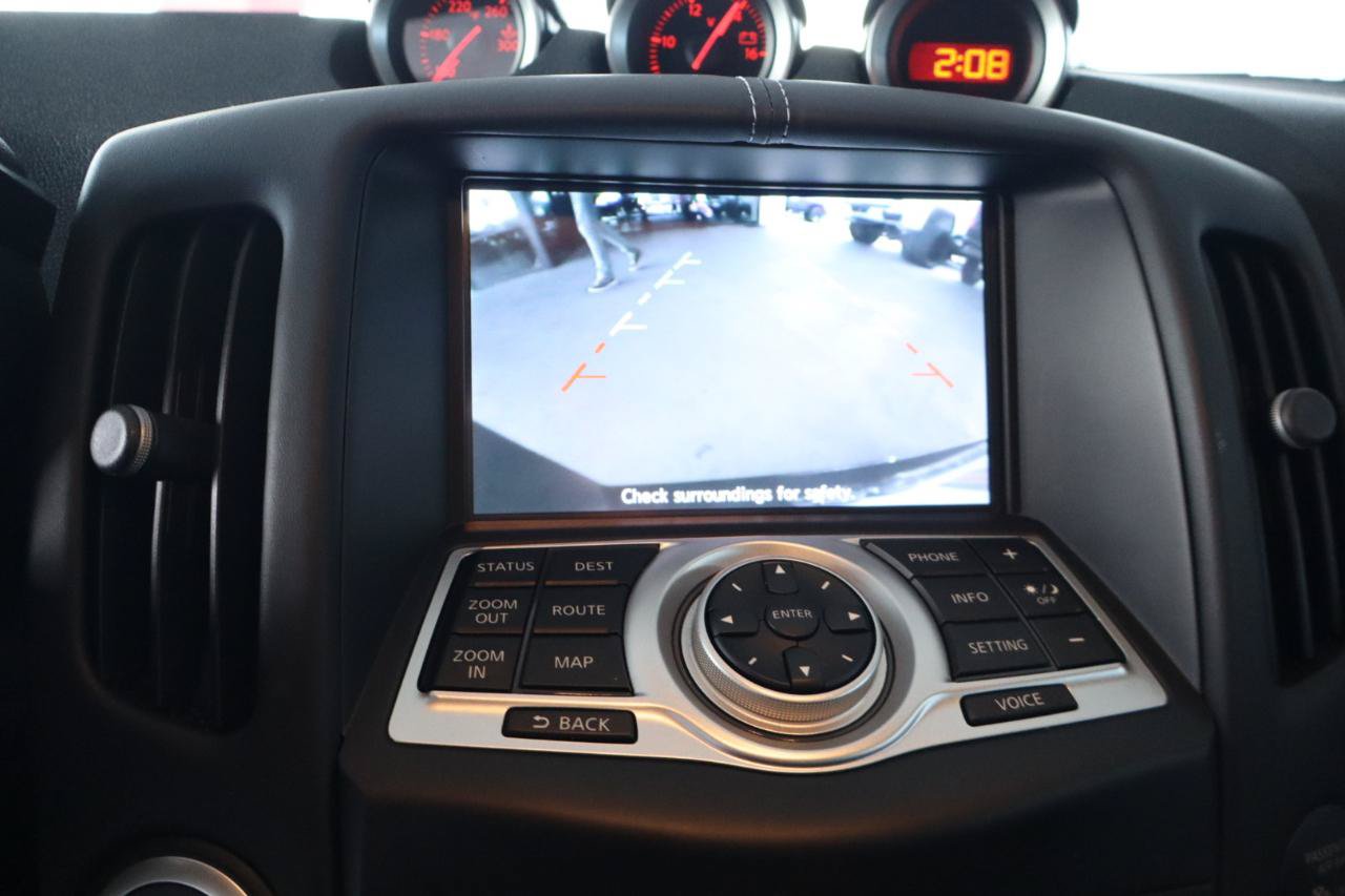 Used 2015 Nissan 370Z Coupe RWD image 27