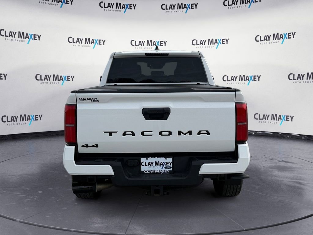Used 2024 Toyota Tacoma TRD Sport image 4