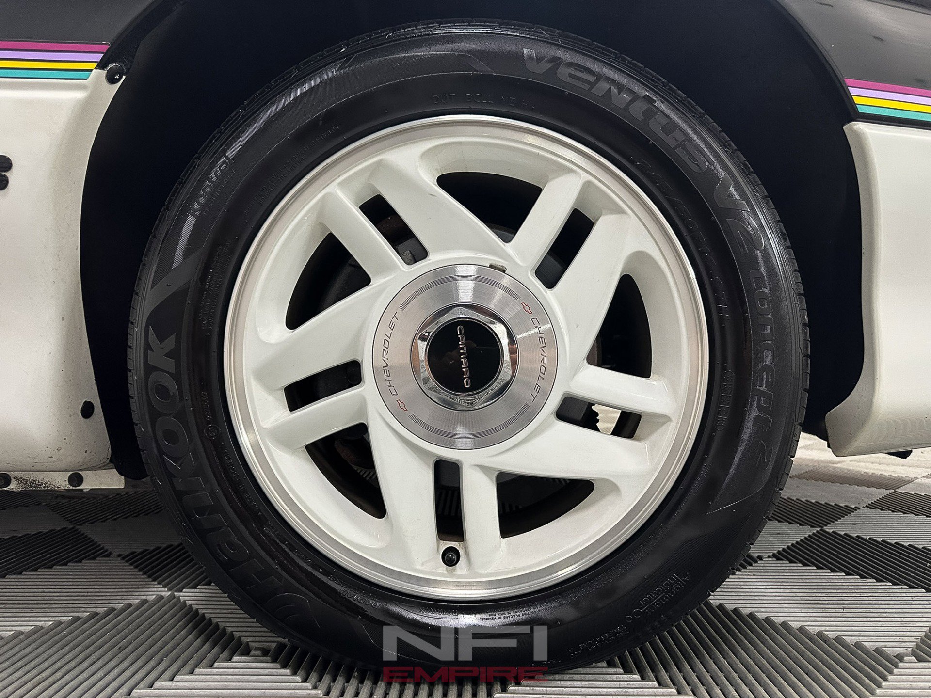 Used 1993 Chevrolet Camaro Z28 image 16