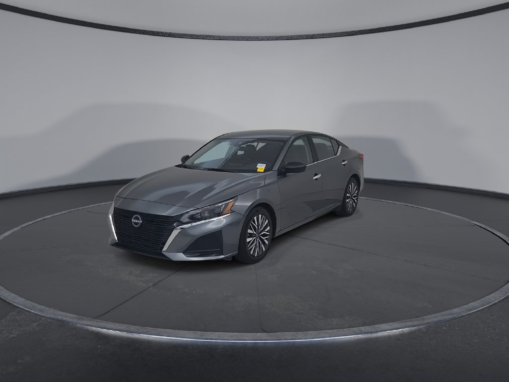 Used 2025 Nissan Altima 2.5 SV FWD image 7