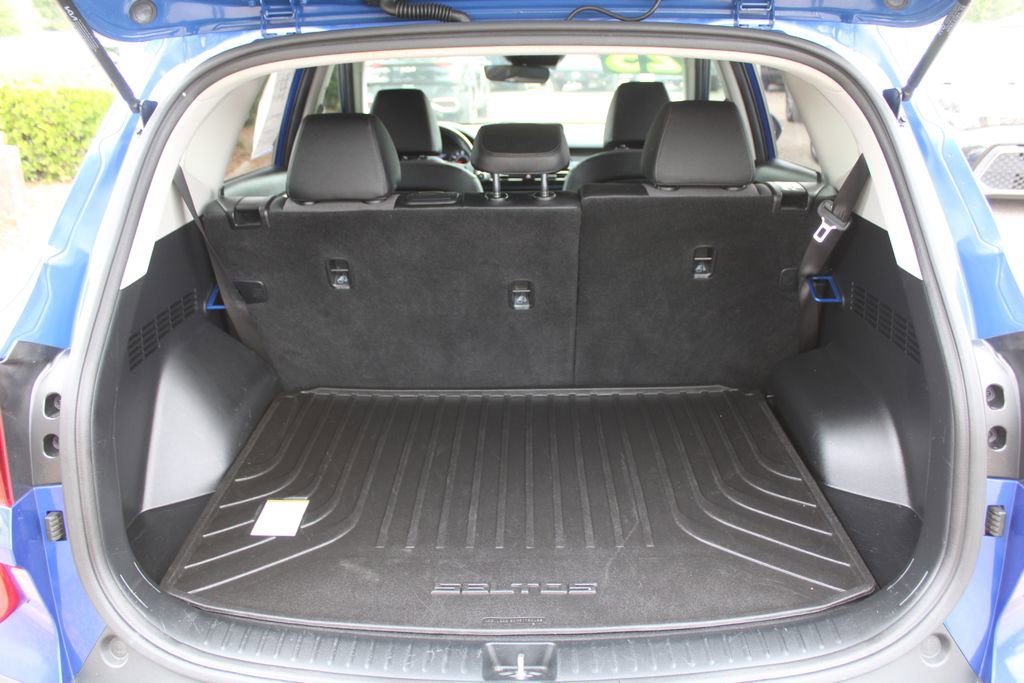 Used 2023 Kia Seltos S w/ Navigation Package FWD image 10