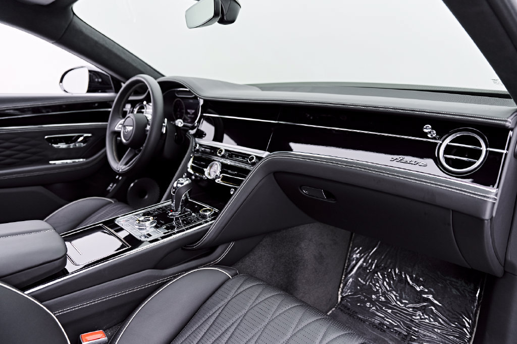 Used 2023 Bentley Flying Spur V8 AWD/4WD image 45