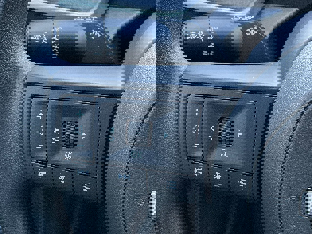 New 2026 Nissan Kicks SV image 22