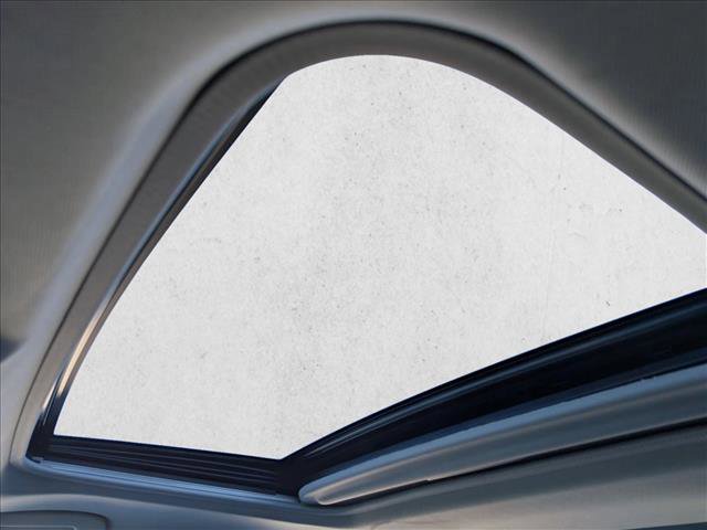 Used 2019 Toyota RAV4 XLE w/ Convenience Package FWD image 16