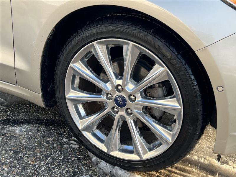 Used 2017 Ford Fusion Platinum image 9