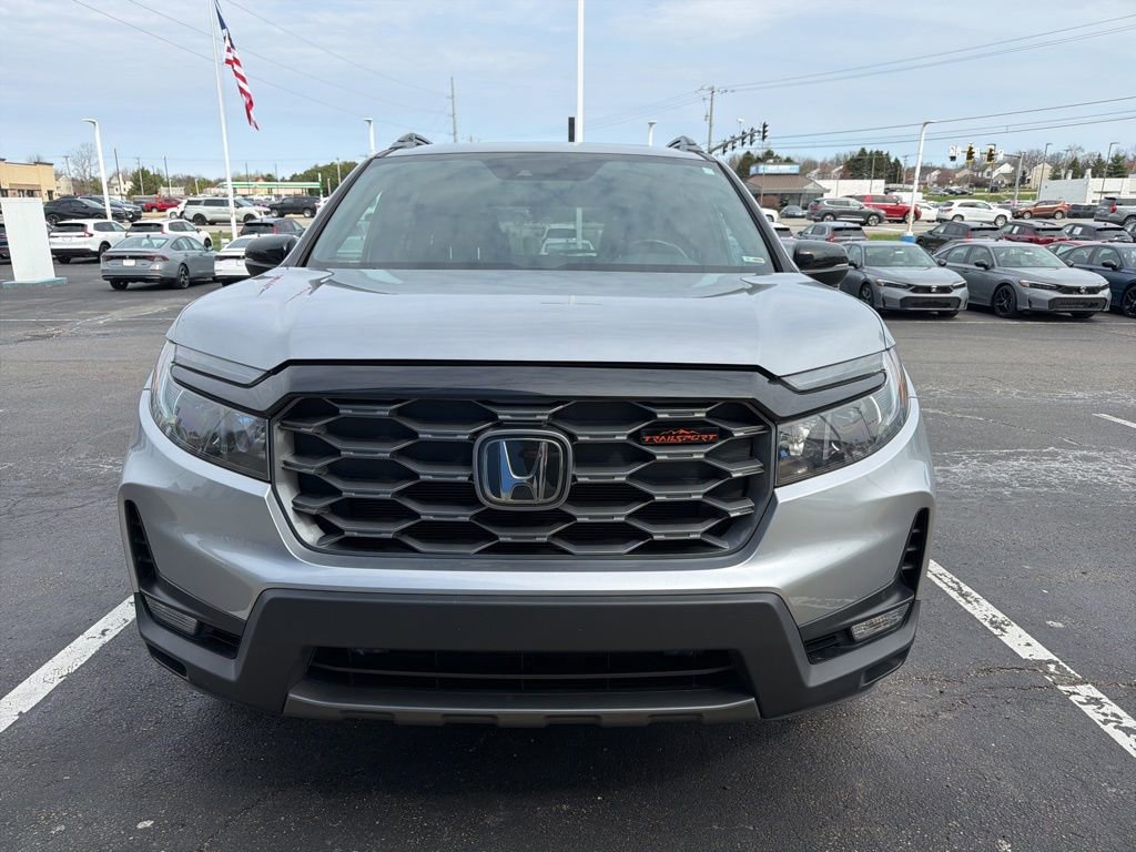 Certified 2023 Honda Passport TrailSport image 1
