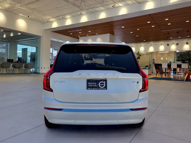 New 2027 Volvo XC90 B6 Plus AWD/4WD image 4