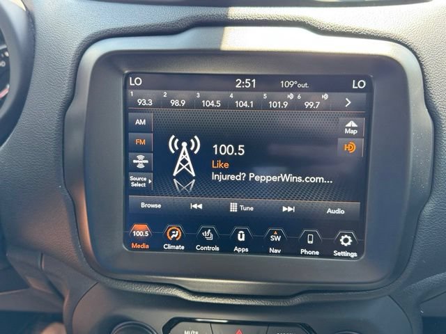Certified 2022 Jeep Renegade Latitude w/ Convenience Group AWD/4WD image 14