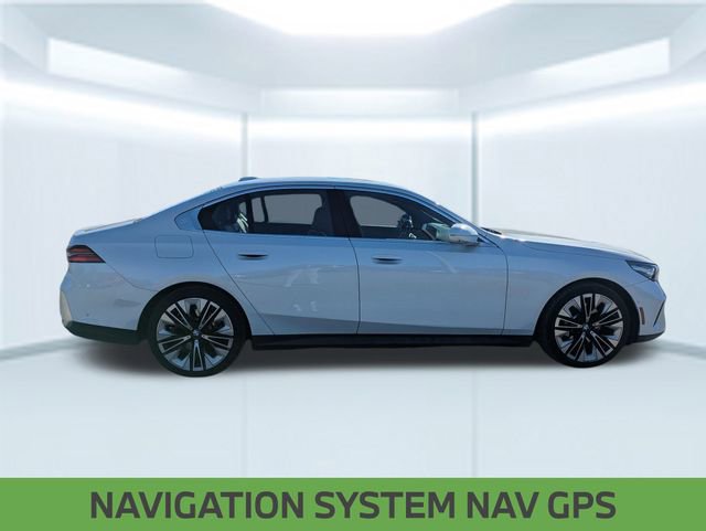 Used 2024 BMW 530i xDrive w/ Premium Package image 7