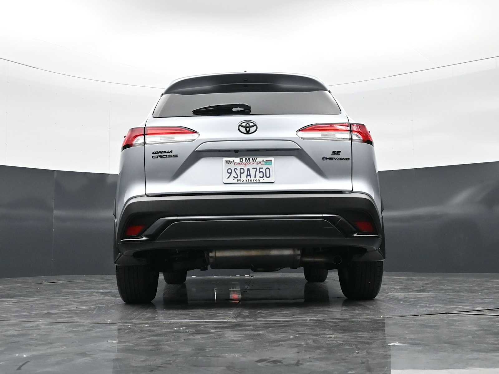 Used 2025 Toyota Corolla Cross AWD Hybrid w/ Moonroof Package image 29