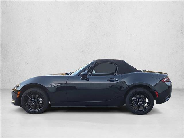 Used 2022 MAZDA MX-5 Miata Sport RWD image 9