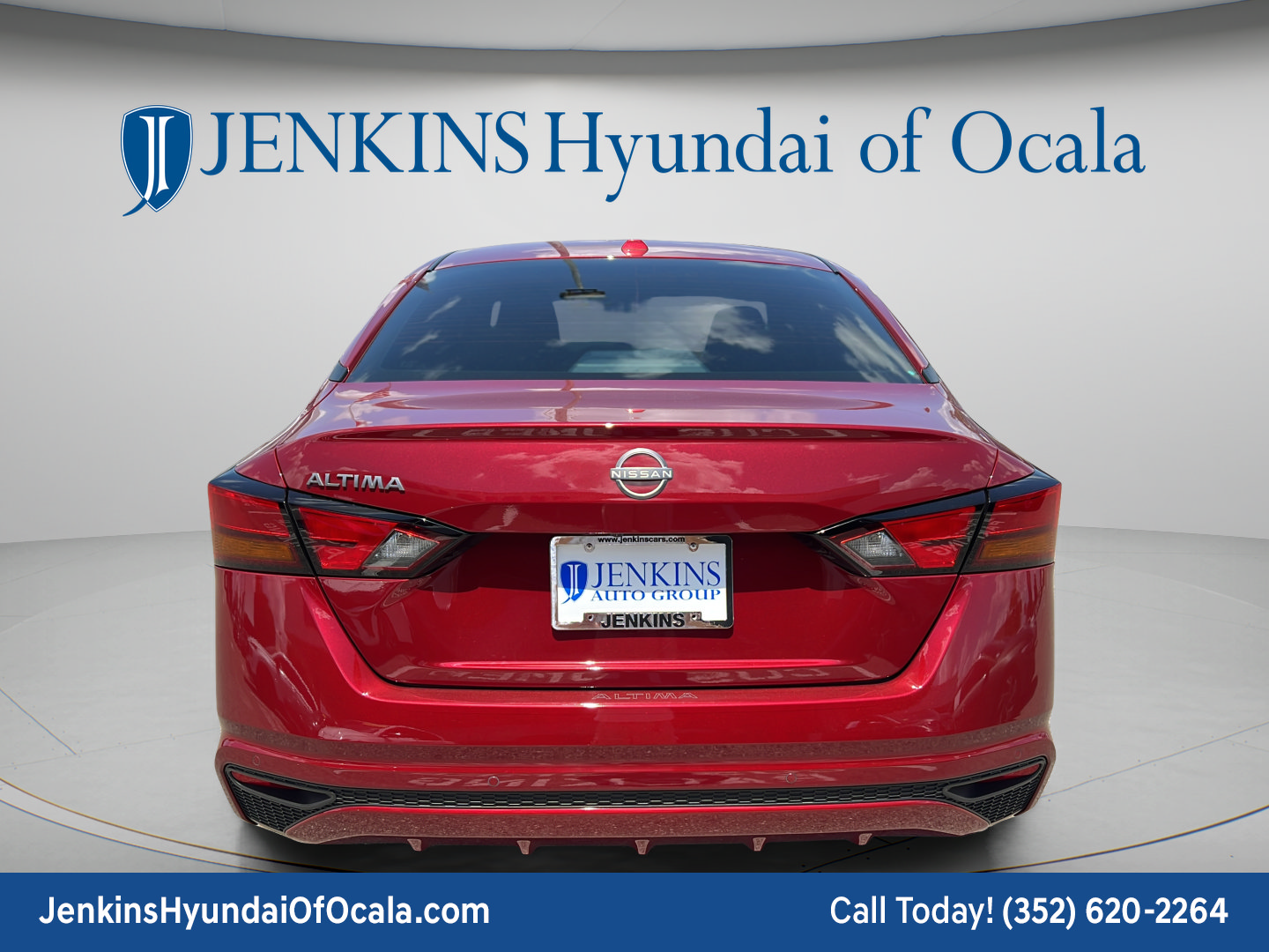 Used 2025 Nissan Altima 2.5 SV FWD image 4