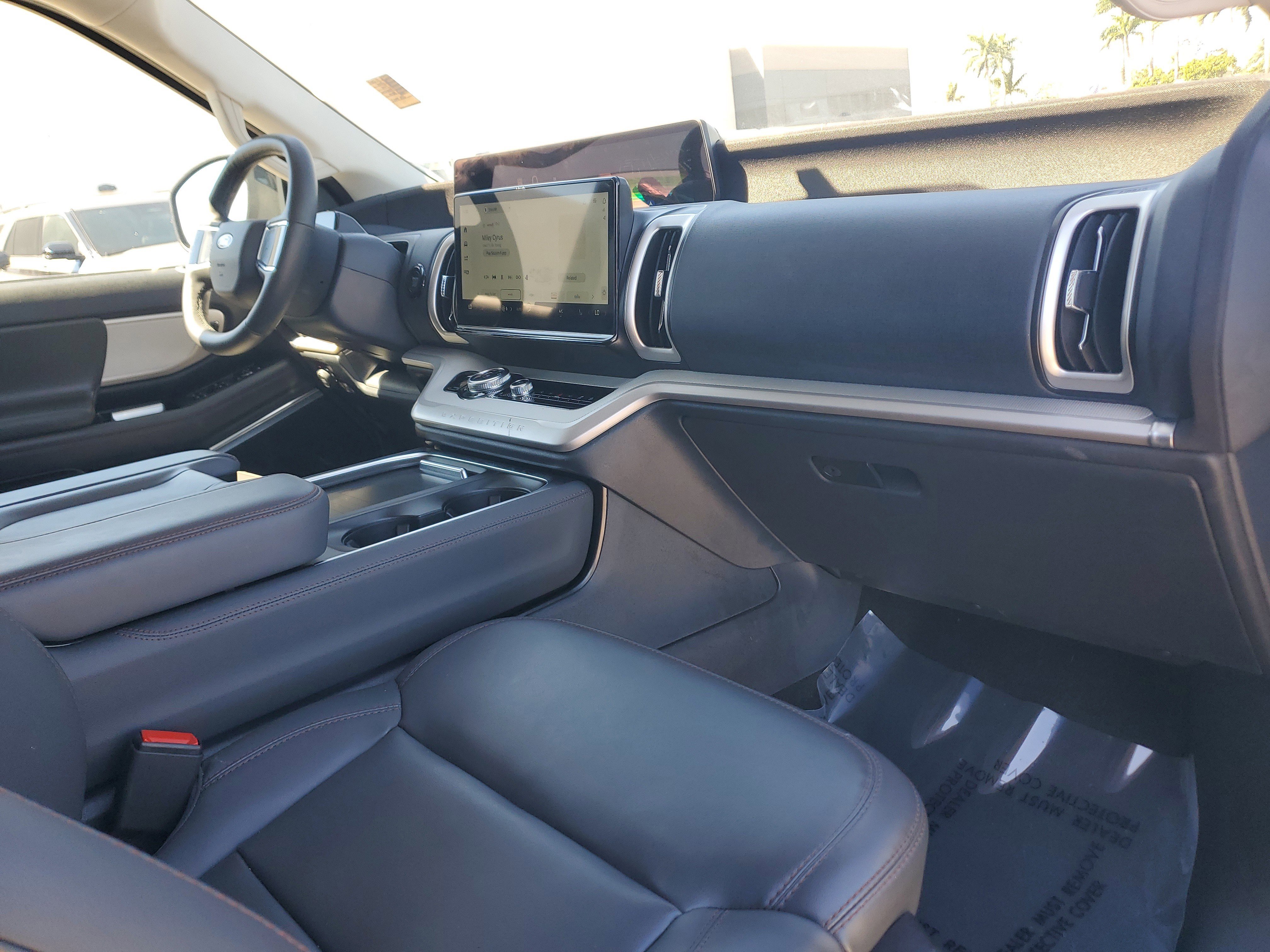 Used 2025 Ford Expedition Max Active image 21