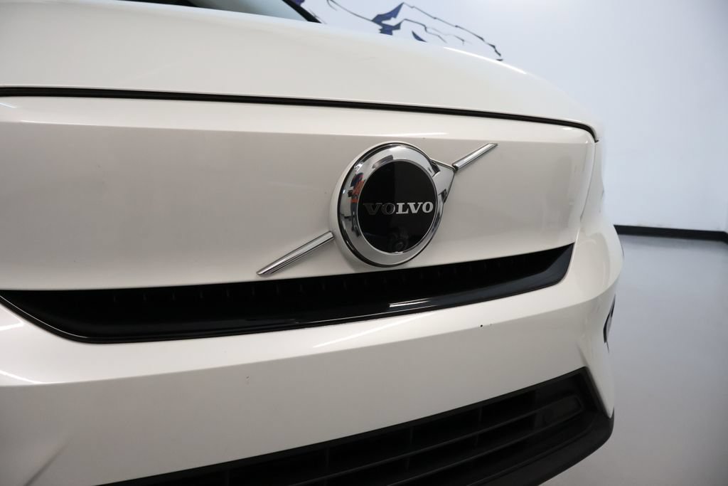 Used 2023 Volvo C40 P8 Recharge Plus AWD/4WD image 9