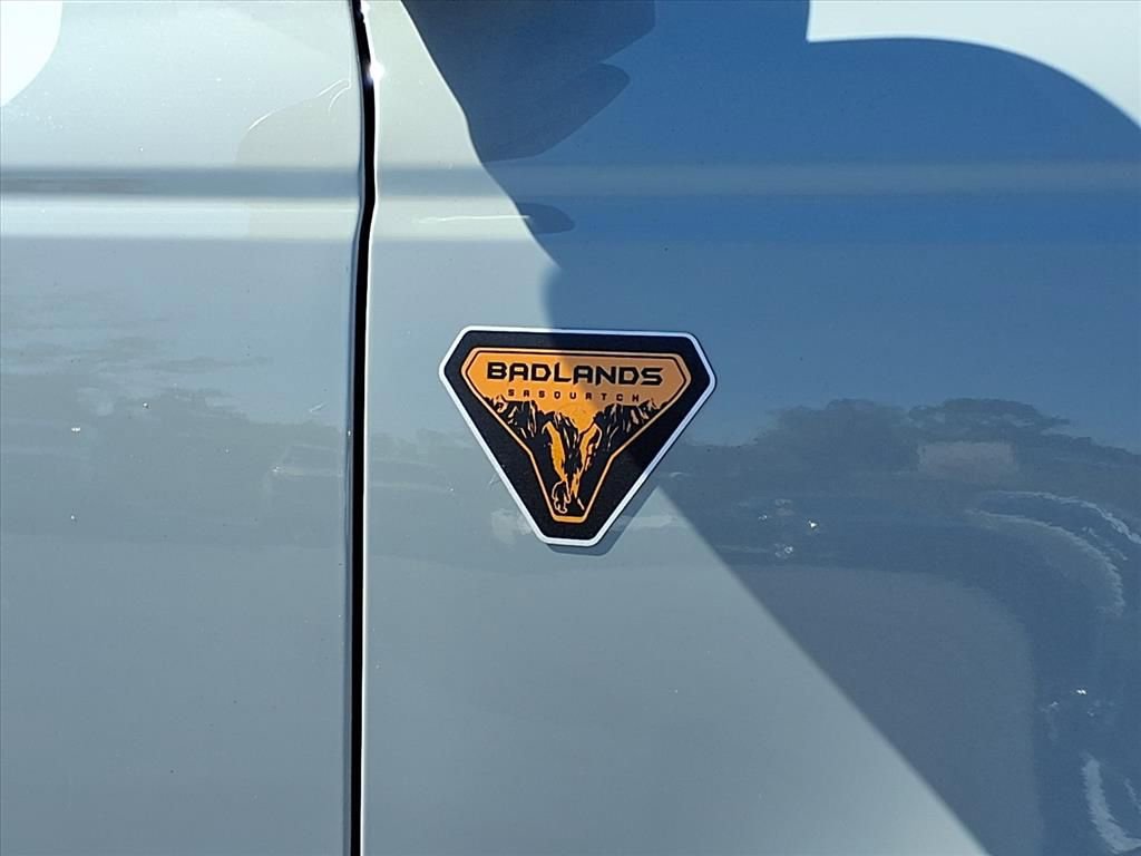 Used 2023 Ford Bronco Badlands w/ Sasquatch Package image 11