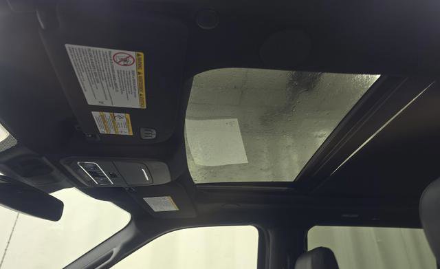 Used 2025 Ford F250 Platinum image 10