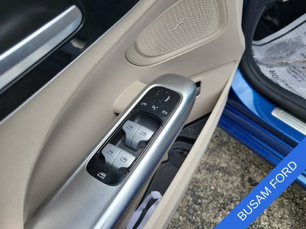 Used 2023 Mercedes-Benz C 300 4MATIC Sedan image 14