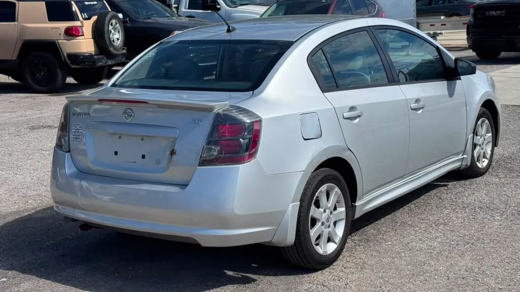 Used 2011 Nissan Sentra 2.0 SR FWD image 5