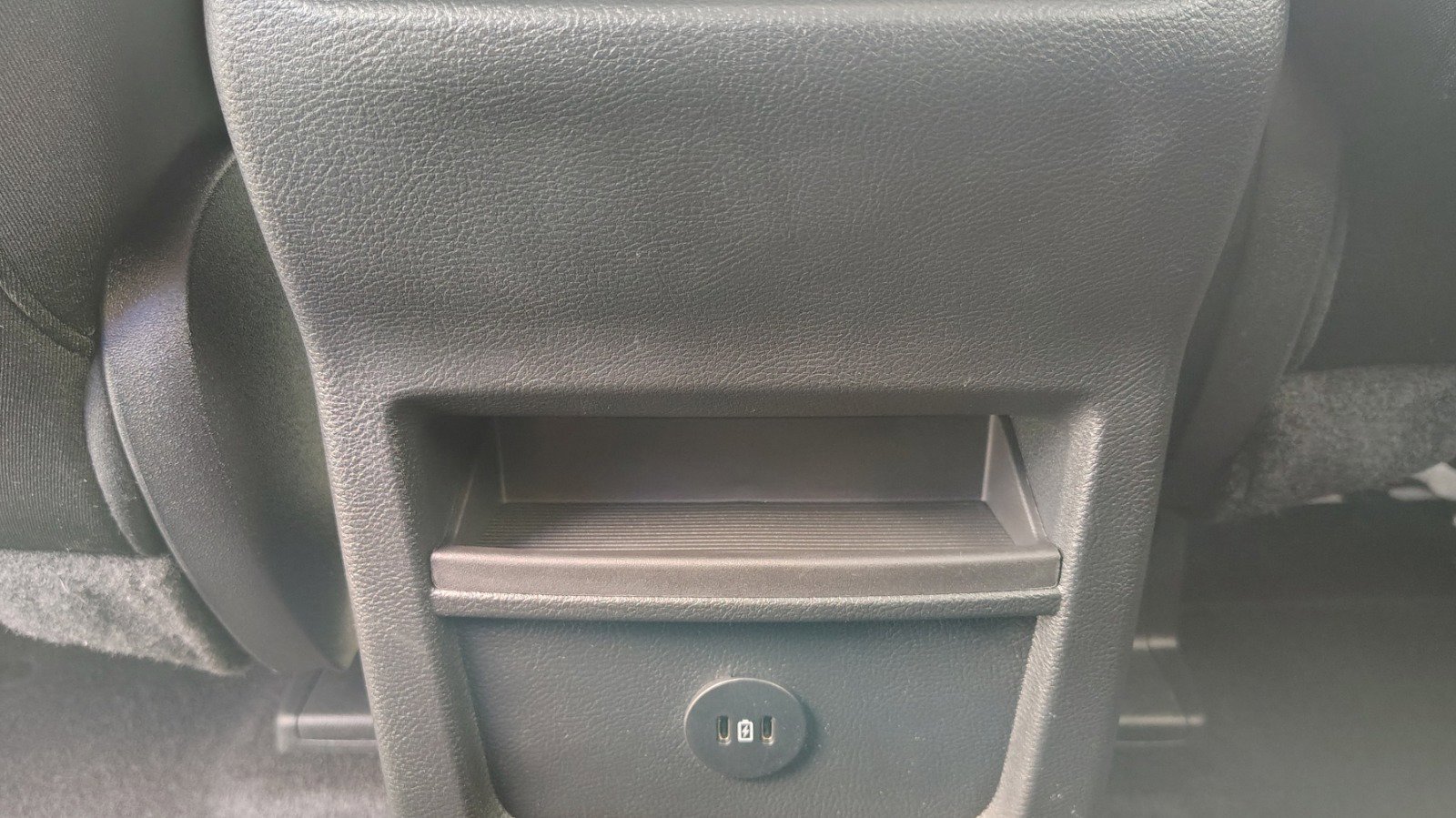 Used 2023 Ford Edge SE w/ Black Appearance Package AWD/4WD image 18