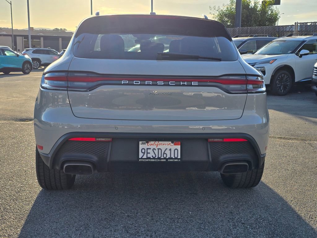 Used 2023 Porsche Macan image 31