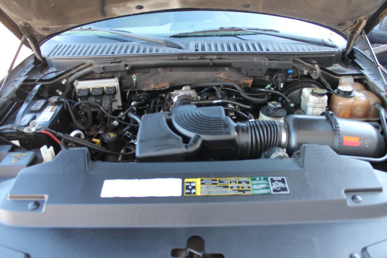 Used 2004 Ford Expedition Eddie Bauer RWD image 12