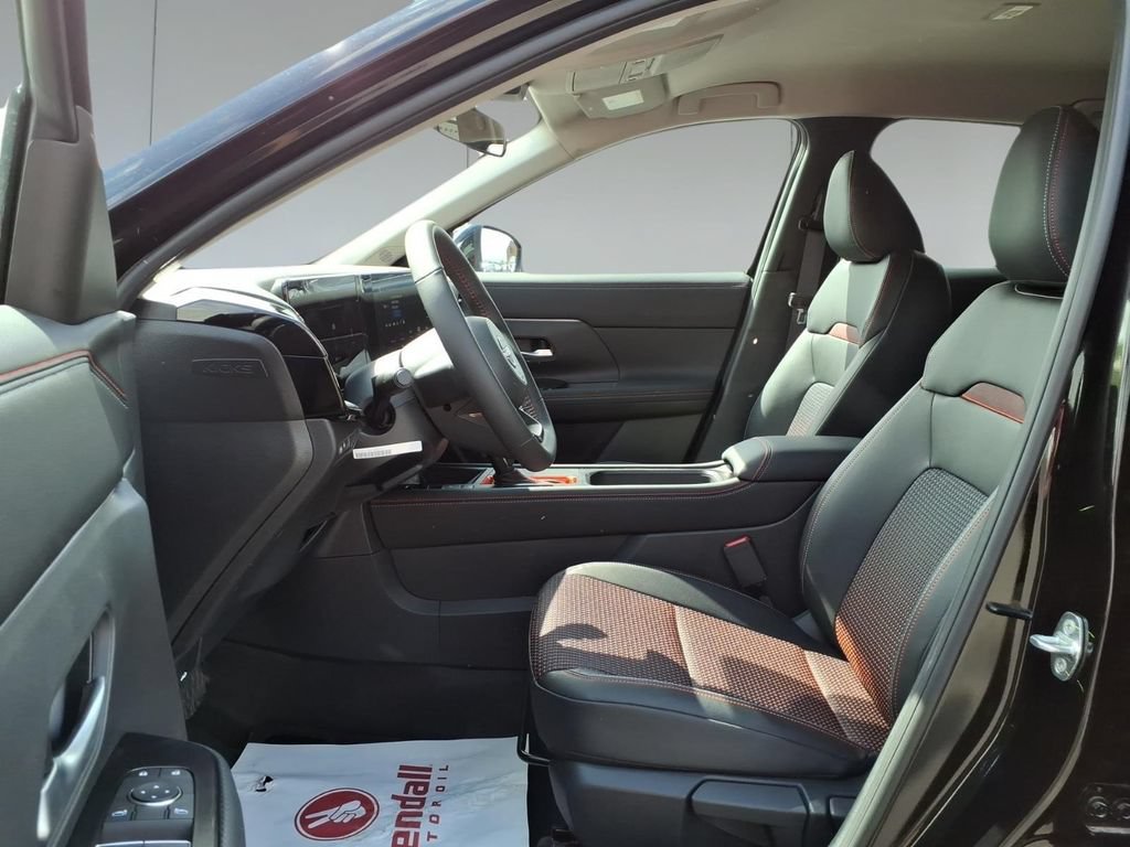 New 2026 Nissan Kicks SR FWD image 14
