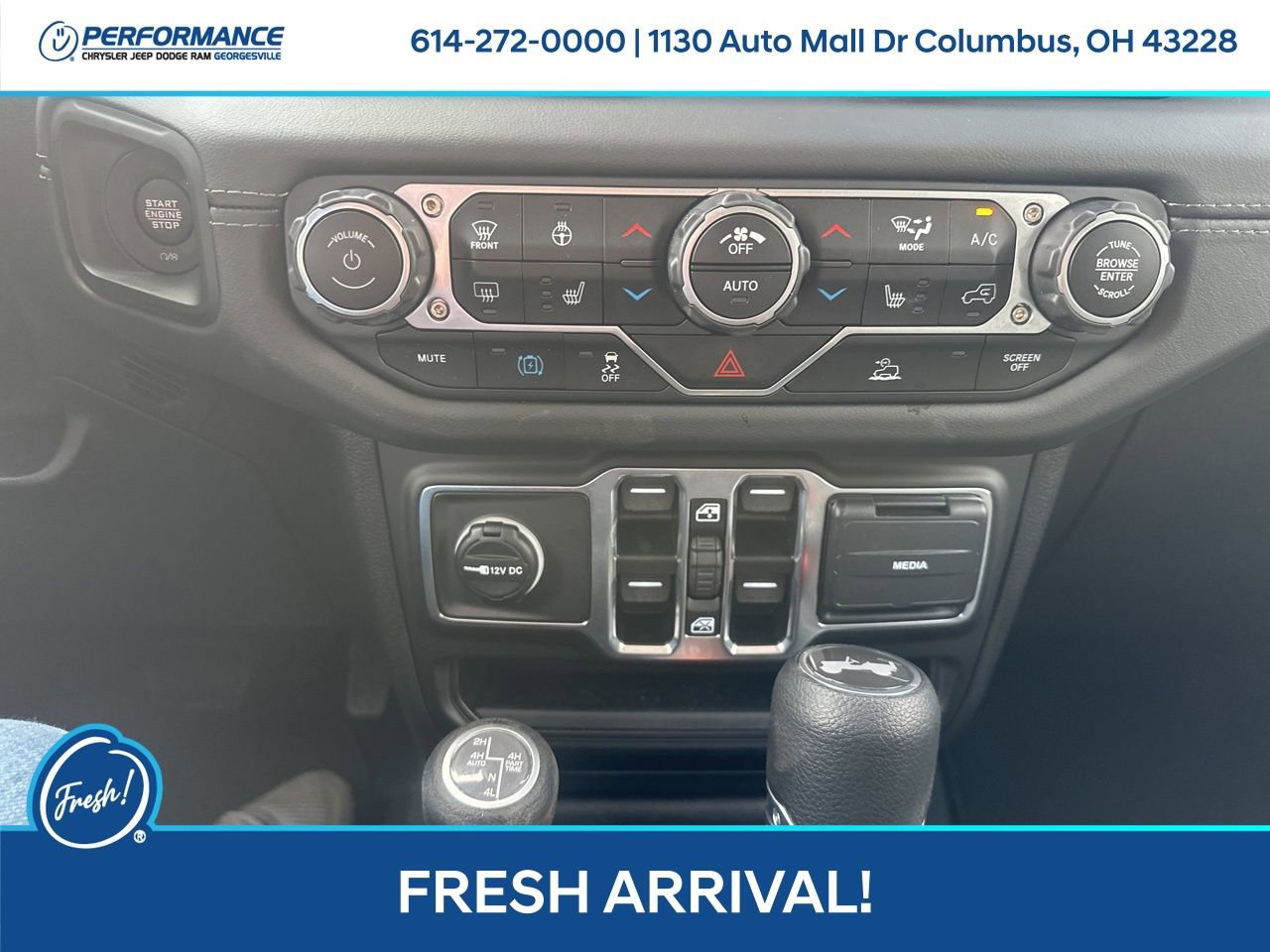 Used 2025 Jeep Wrangler Unlimited Sahara image 21