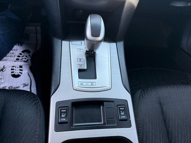 Used 2010 Subaru Outback 2.5i Premium image 20