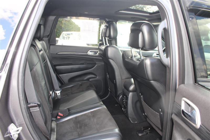 Used 2020 Jeep Grand Cherokee Altitude image 14