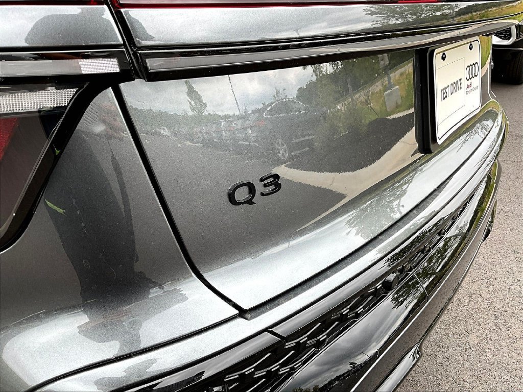 New 2026 Audi Q3 quattro 2.0T AWD/4WD image 9