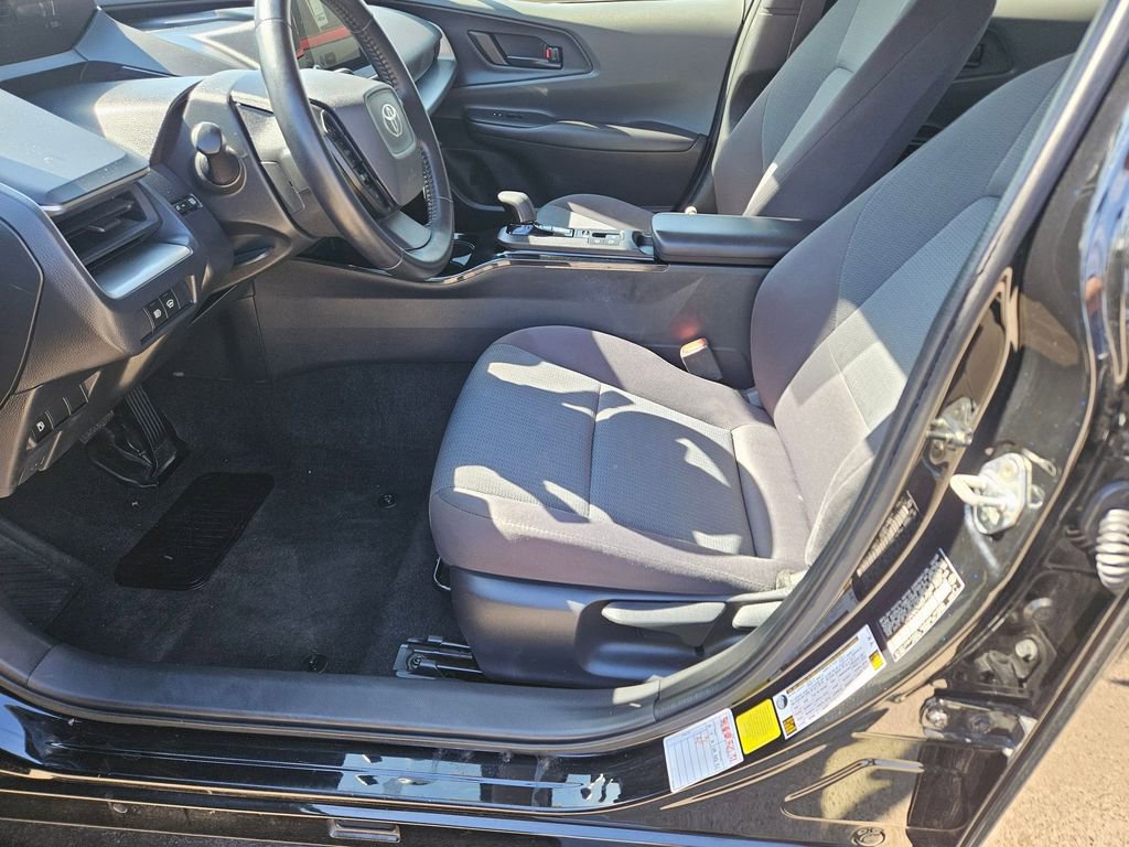 Used 2024 Toyota Prius LE image 11