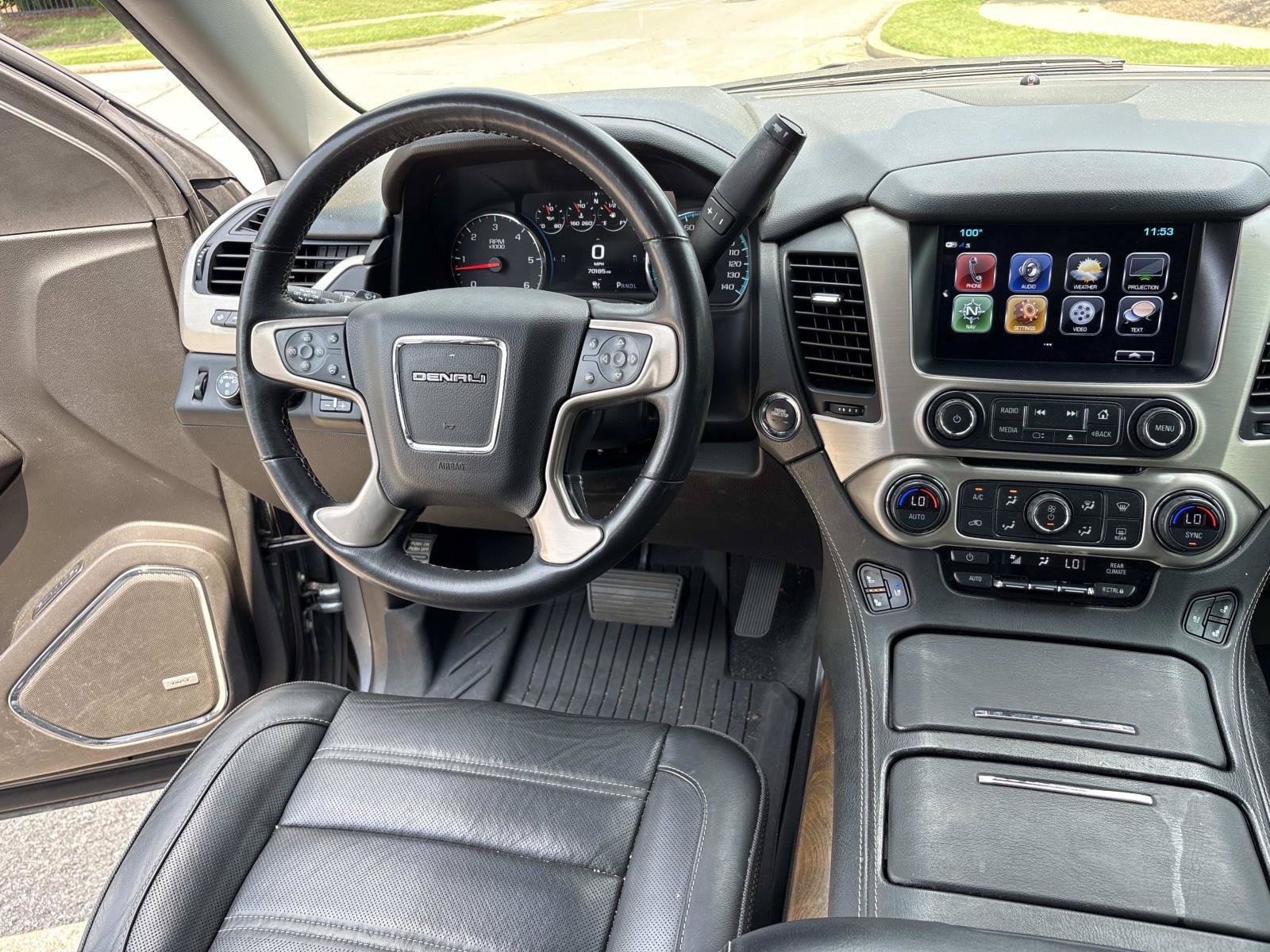 Used 2019 GMC Yukon Denali w/ Denali Ultimate Package AWD/4WD image 31