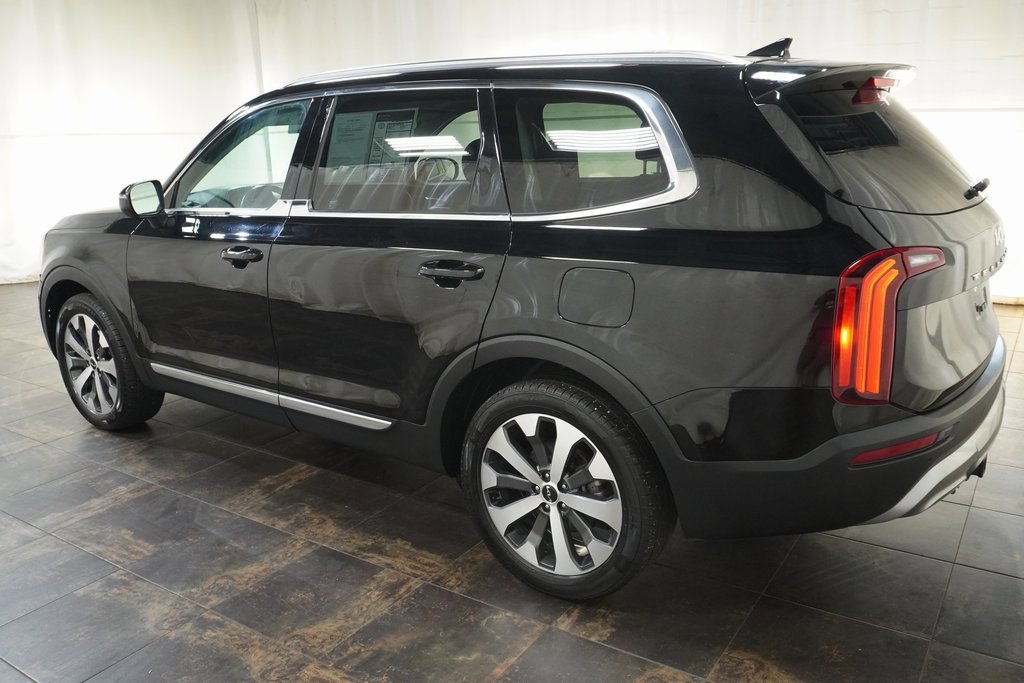Used 2022 Kia Telluride EX w/ EX Premium Package image 9