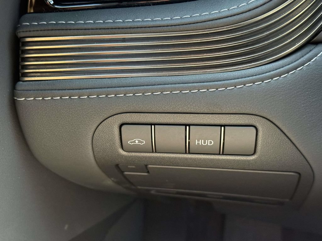 Used 2023 Lexus LS 500 AWD w/ Luxury Package image 23