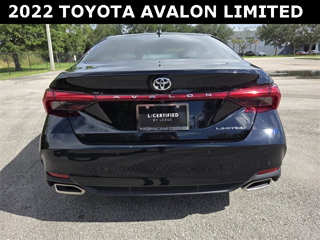 Used 2022 Toyota Avalon Limited image 4