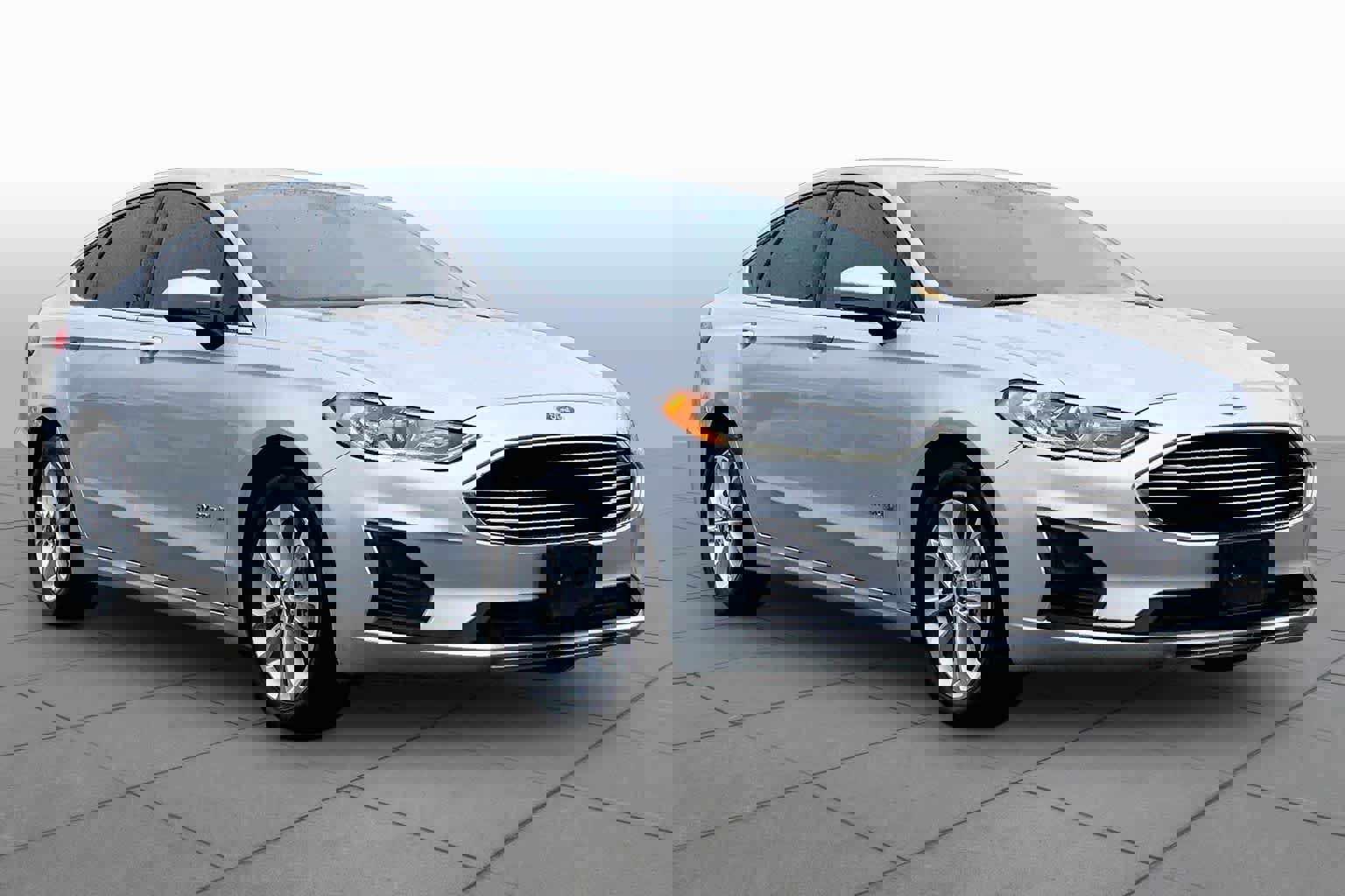 Used 2019 Ford Fusion SE video 3